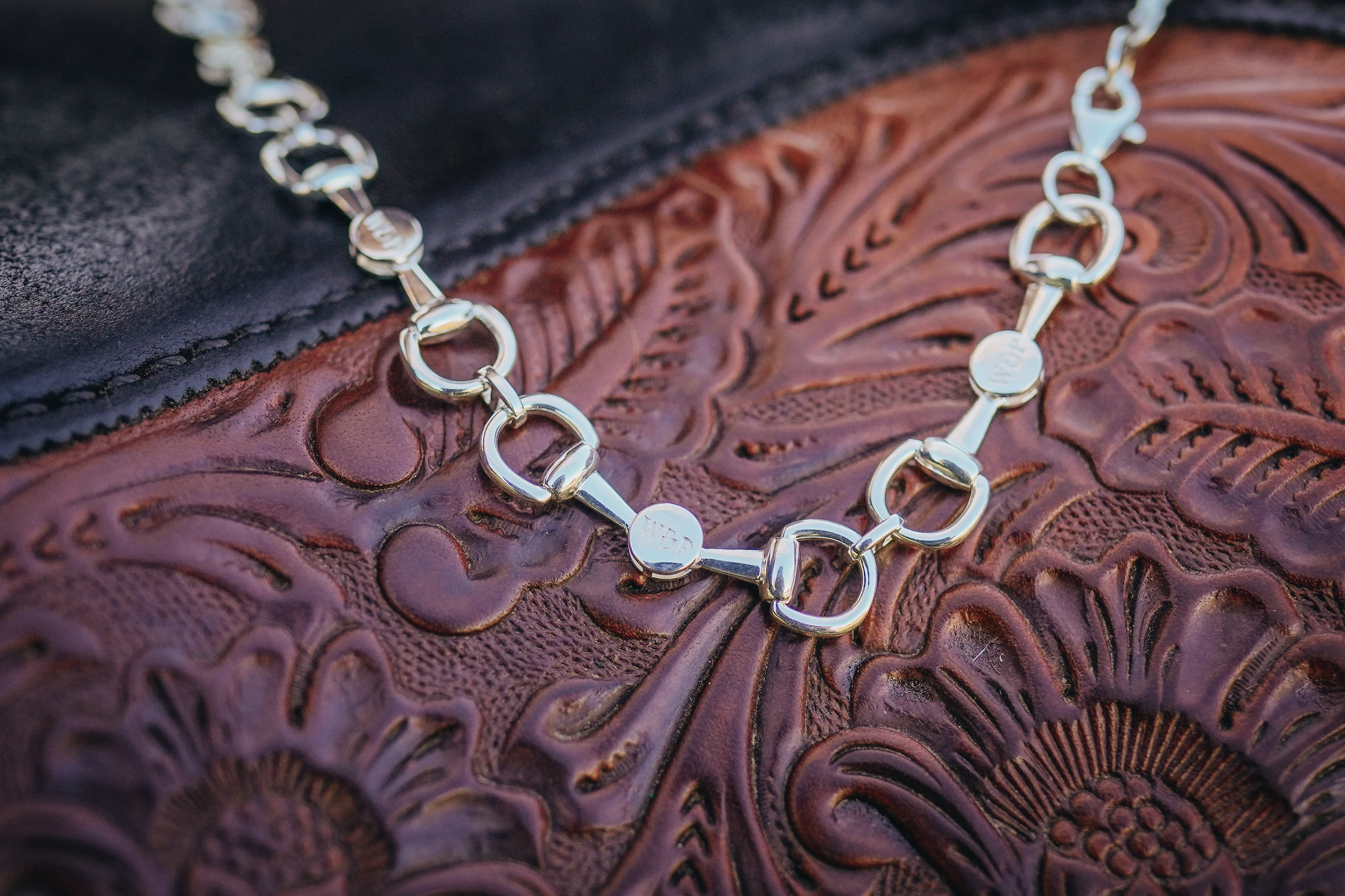Bit of Elegance Chunky Bracelet - Image 6